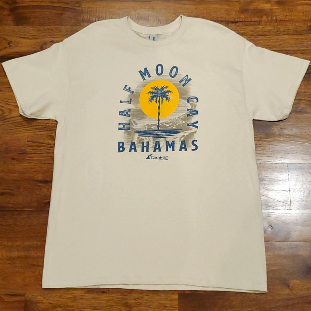 Adult unisex Gildan Half Moon Cay Bahamas print tshirt size L